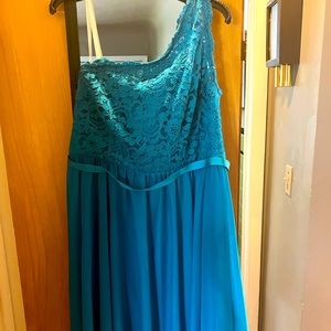 David’s bridal jade bridesmaids dress